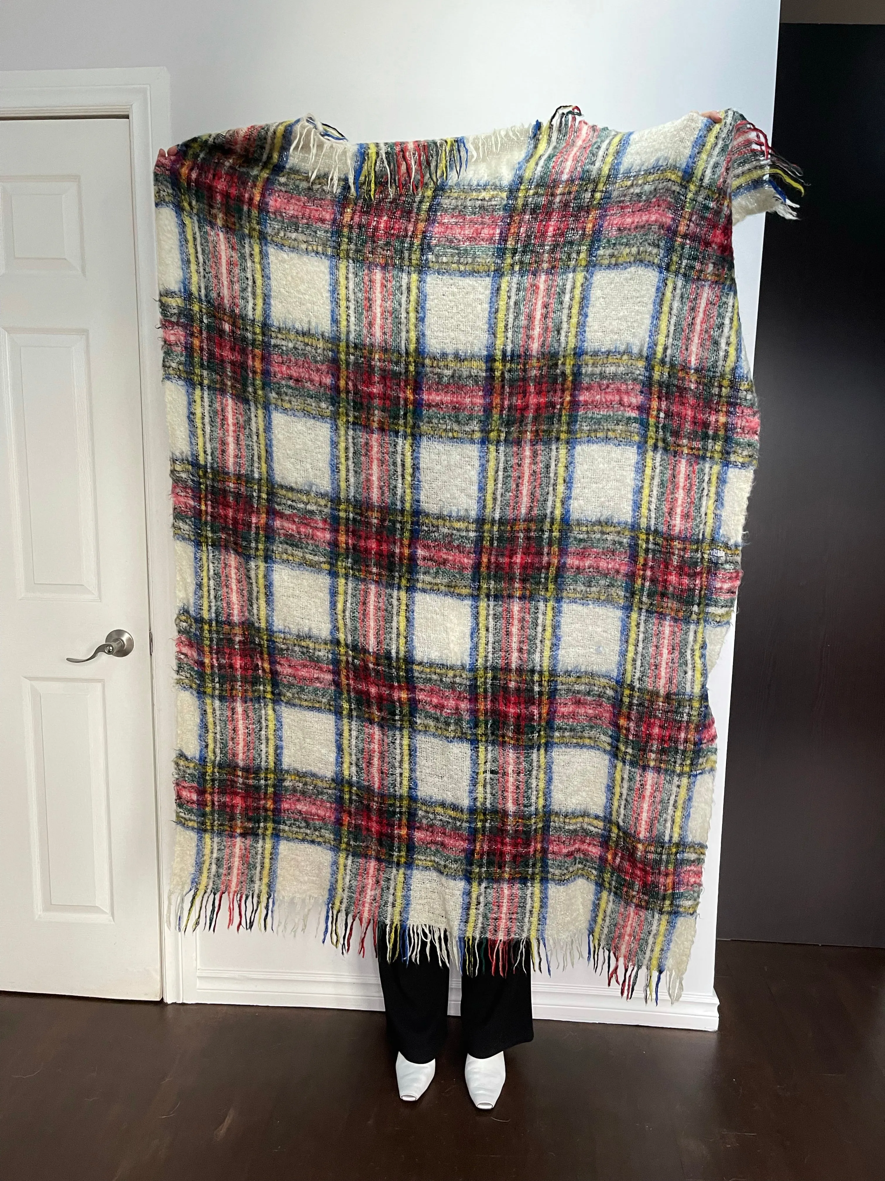 70s Glendevon Scotland Tasseled Mohair Blanket/Shawl