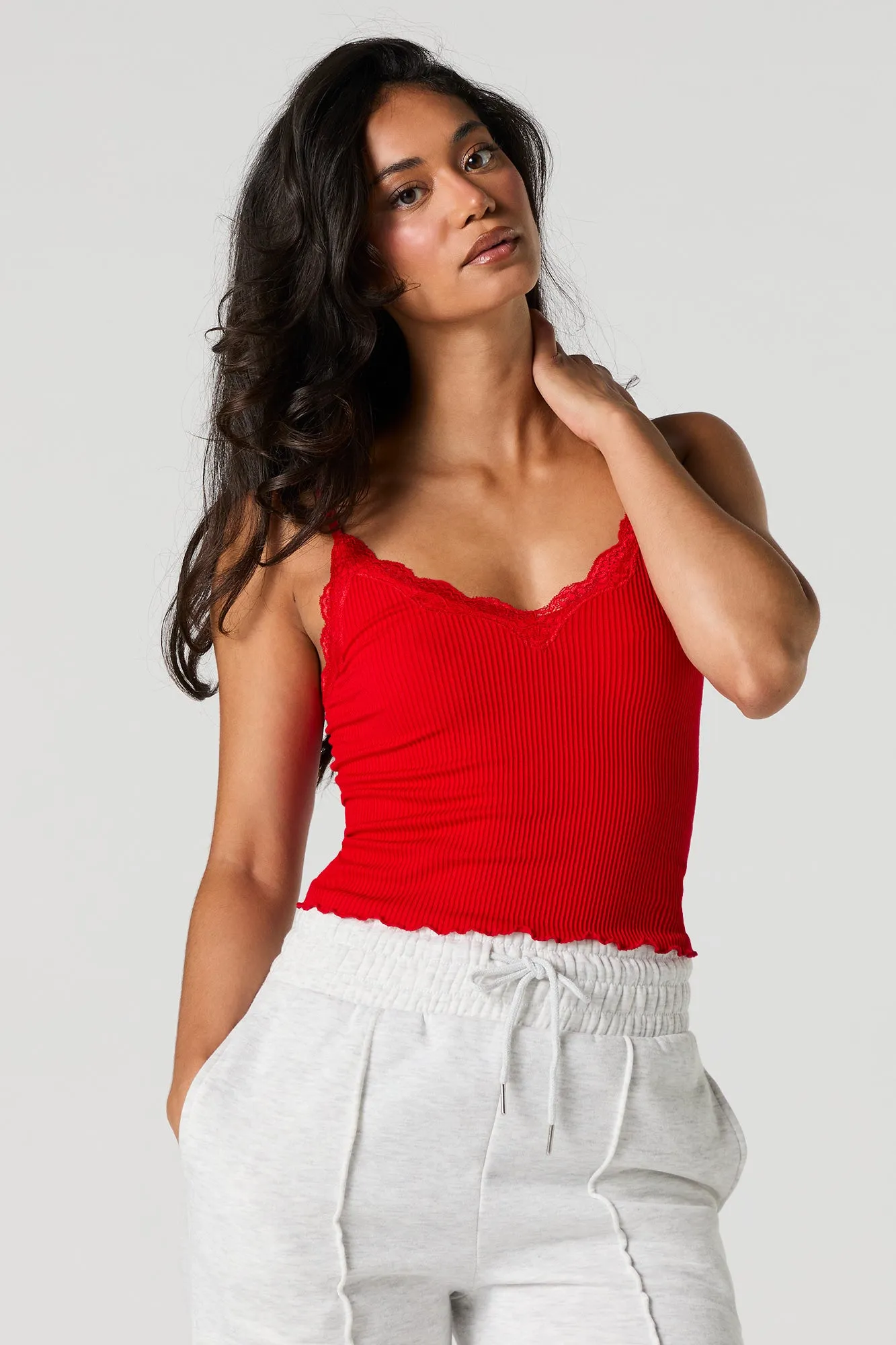 Camisole côtelée sans couture avec liséré de dentelle
