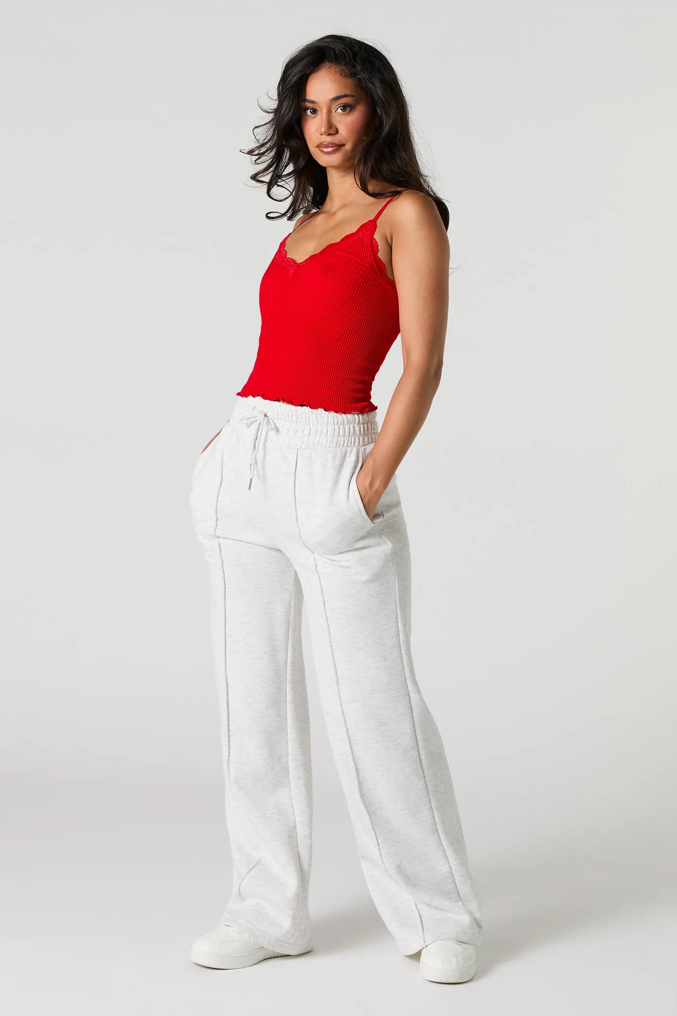 Camisole côtelée sans couture avec liséré de dentelle