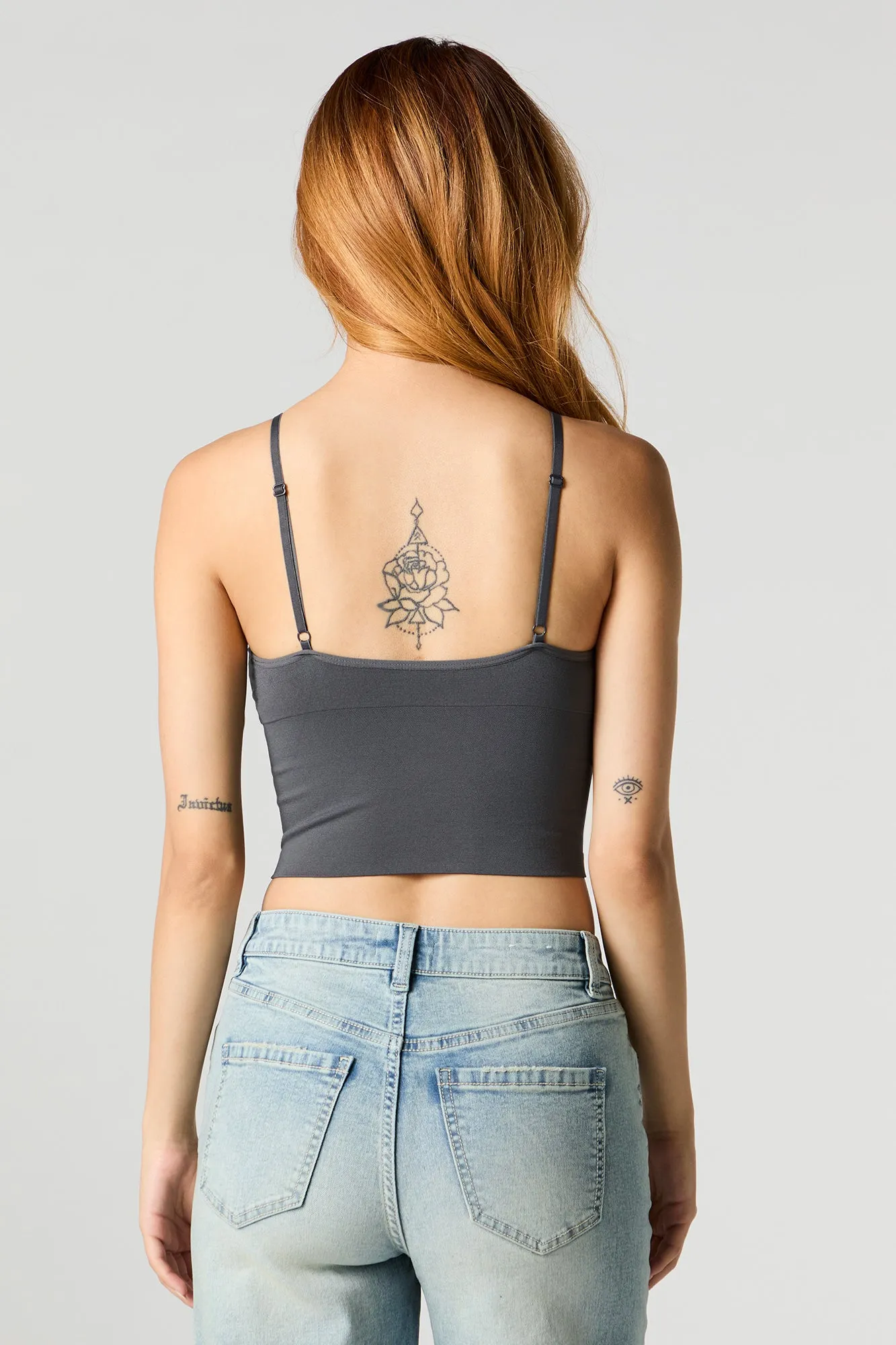 Camisole sans couture avec surpiqûres et bonnets intégrés