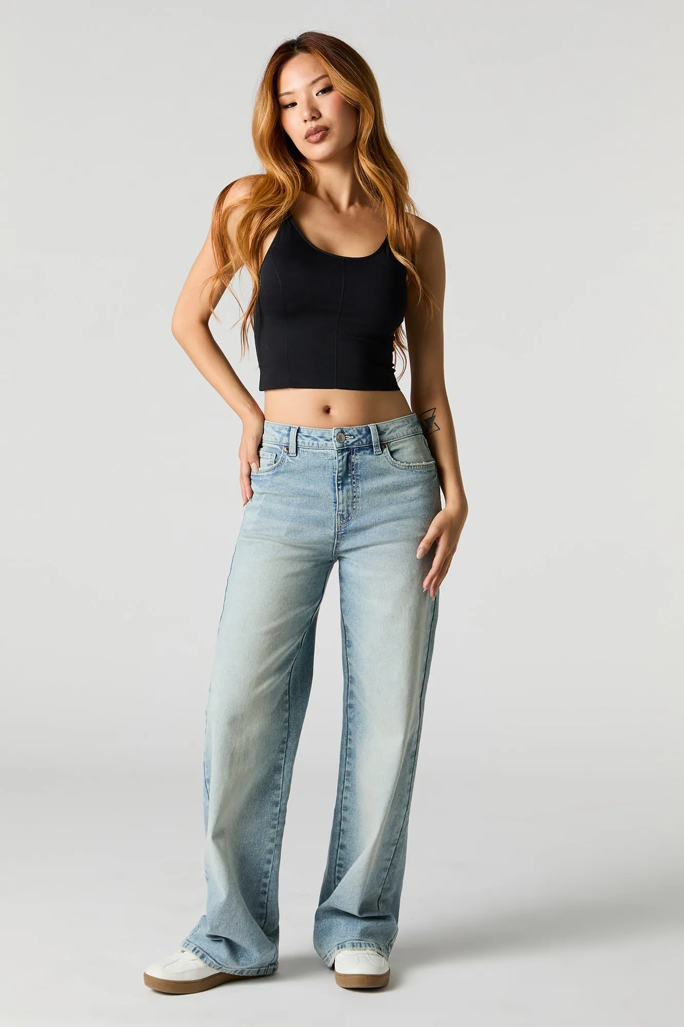 Camisole sans couture avec surpiqûres et bonnets intégrés