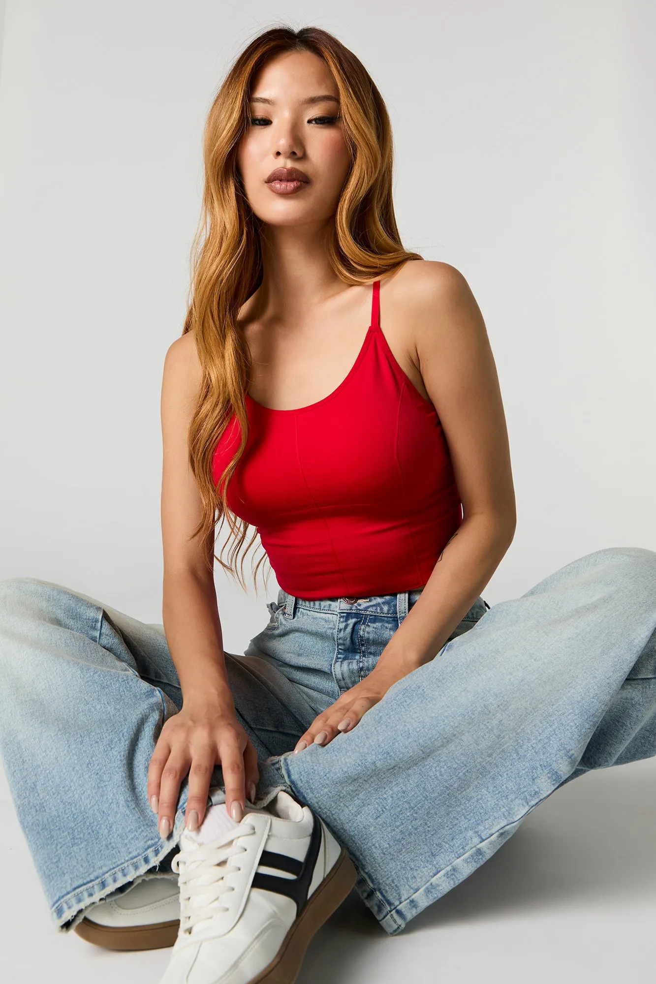 Camisole sans couture avec surpiqûres et bonnets intégrés