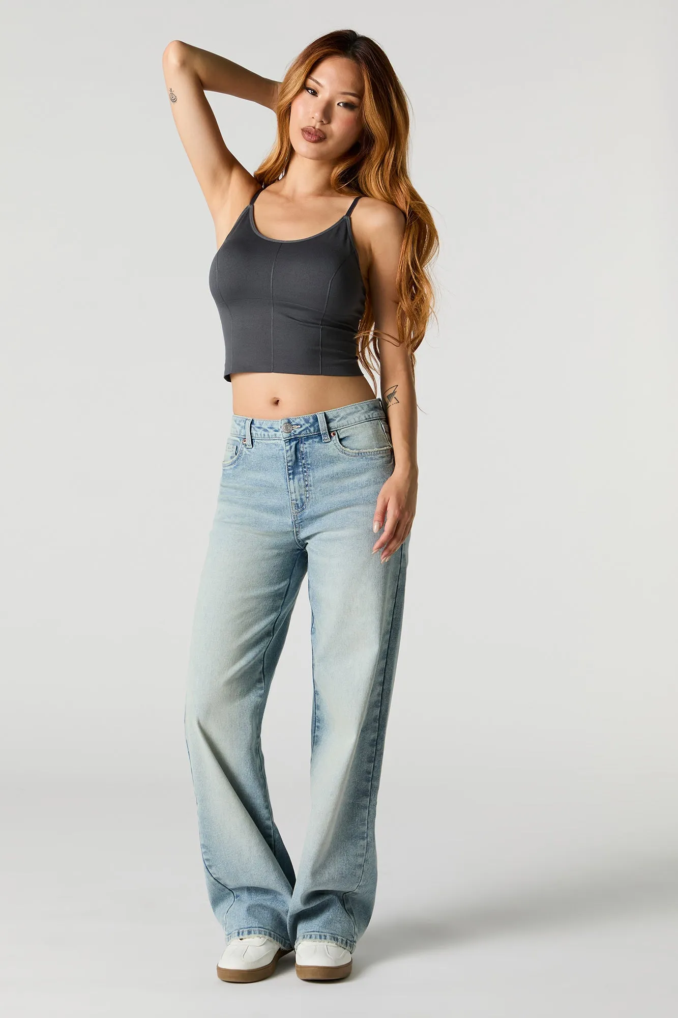 Camisole sans couture avec surpiqûres et bonnets intégrés