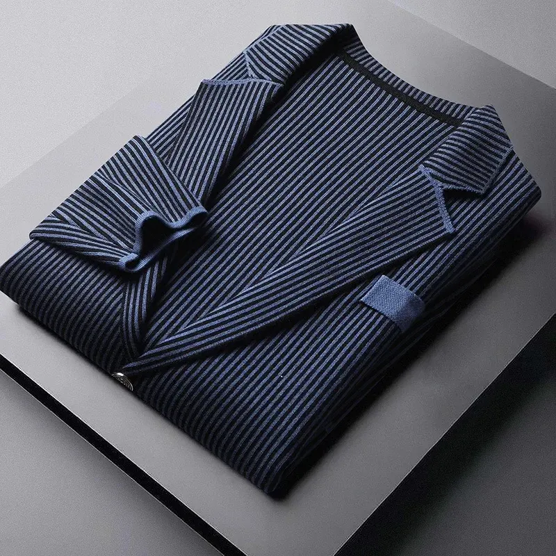 PRESTIGE VEST IN FÉLIX-NOÎR JACQUARD KNIT