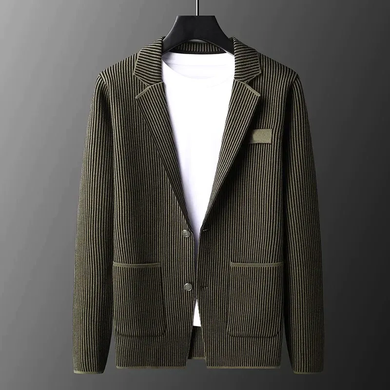 PRESTIGE VEST IN FÉLIX-NOÎR JACQUARD KNIT