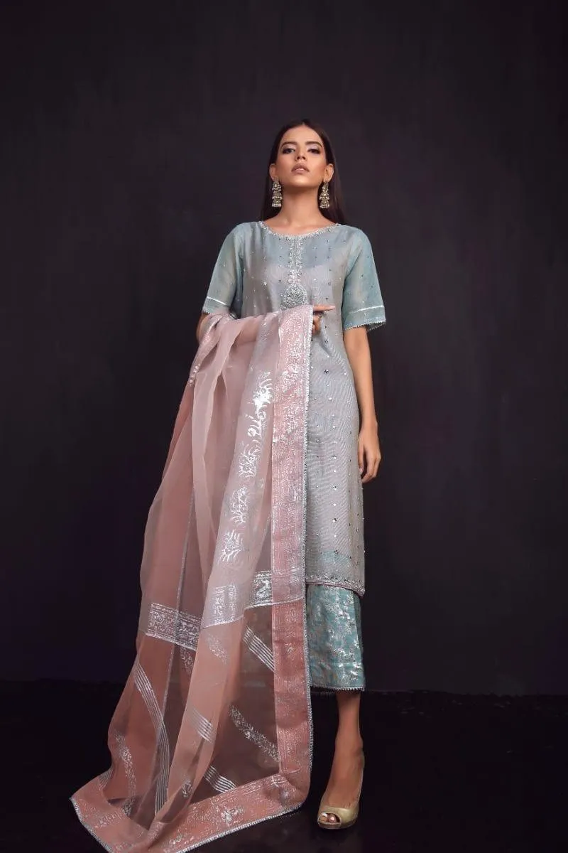 Sadia Aamir - Grey and Pink Sahar - Khaddi Cotton - 3 Piece