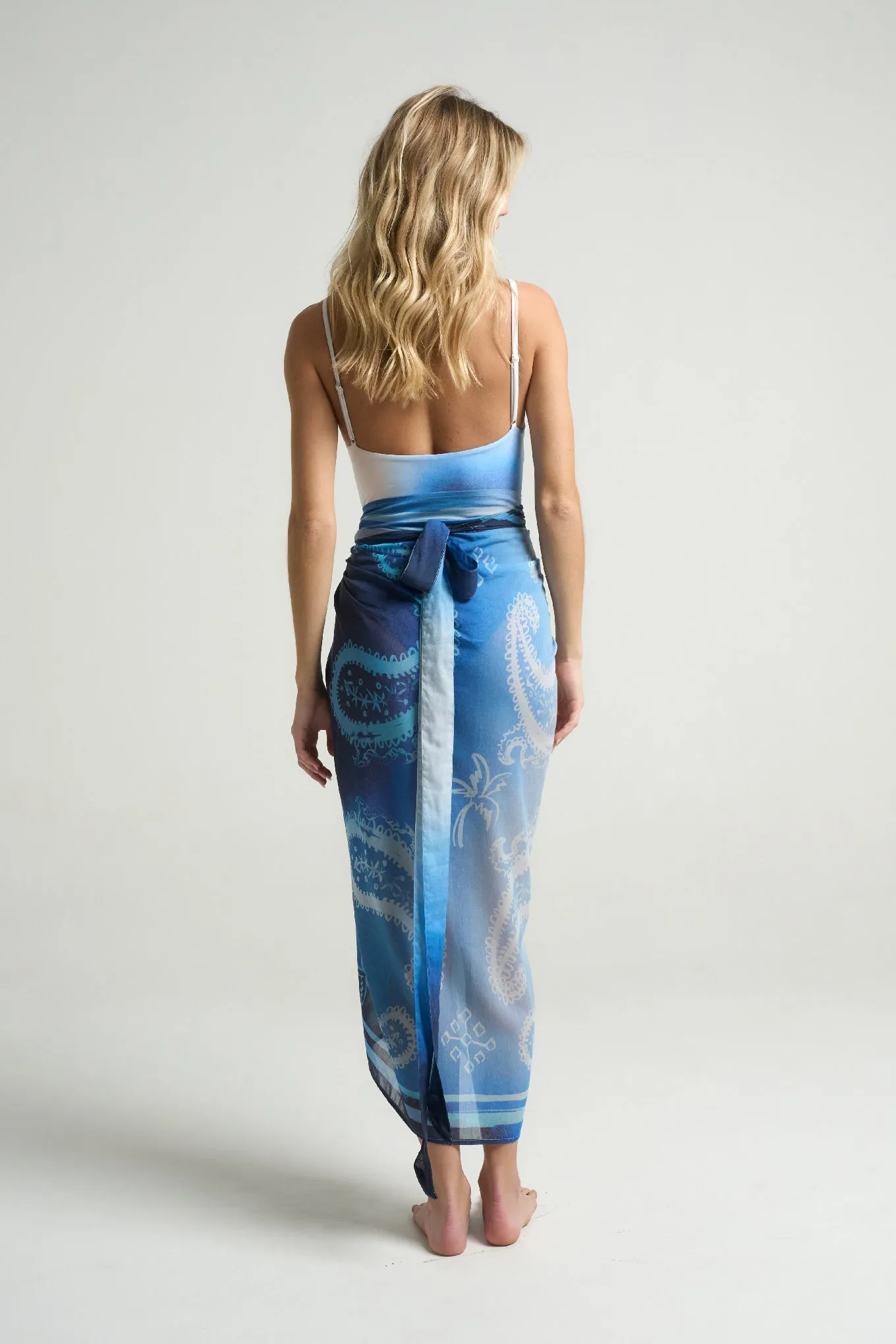Sarong With Ties Paisley Blue