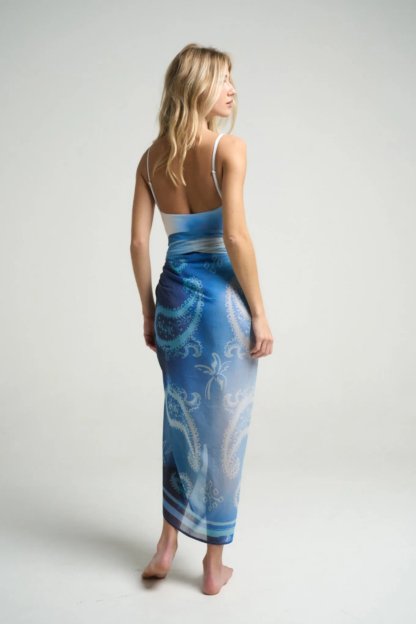 Sarong With Ties Paisley Blue